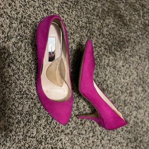 International Concepts Hot pink pumps